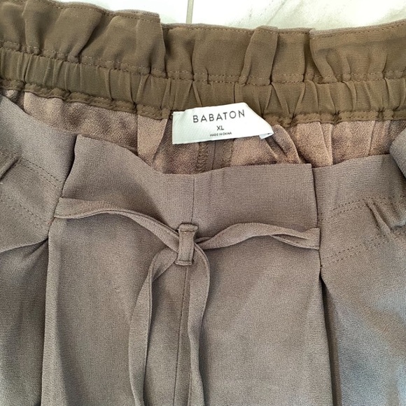 Babaton Paperbag Style Short - Picture 4 of 7